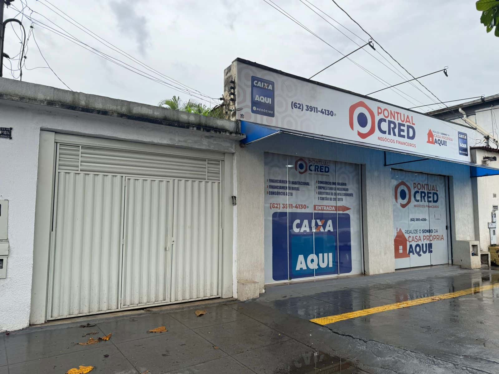 Casa com sala comercial no setor Pedro Ludovico