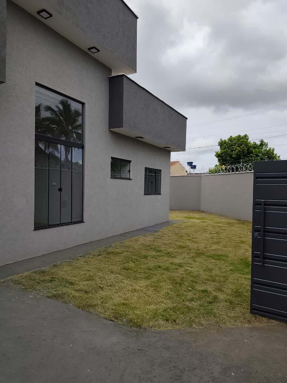 🚨 CASA DE ESQUINA | 3Q (1 SUÍTE) | SEGURANÇA + ÁREA GOURMET 🚨