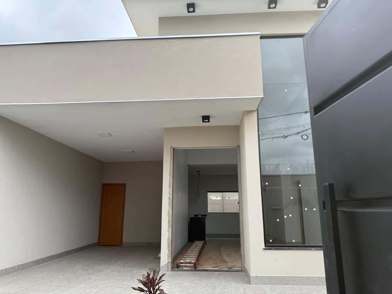 Linda casa à venda no Setor Jardim Helvécia – Aparecida de Goiânia!