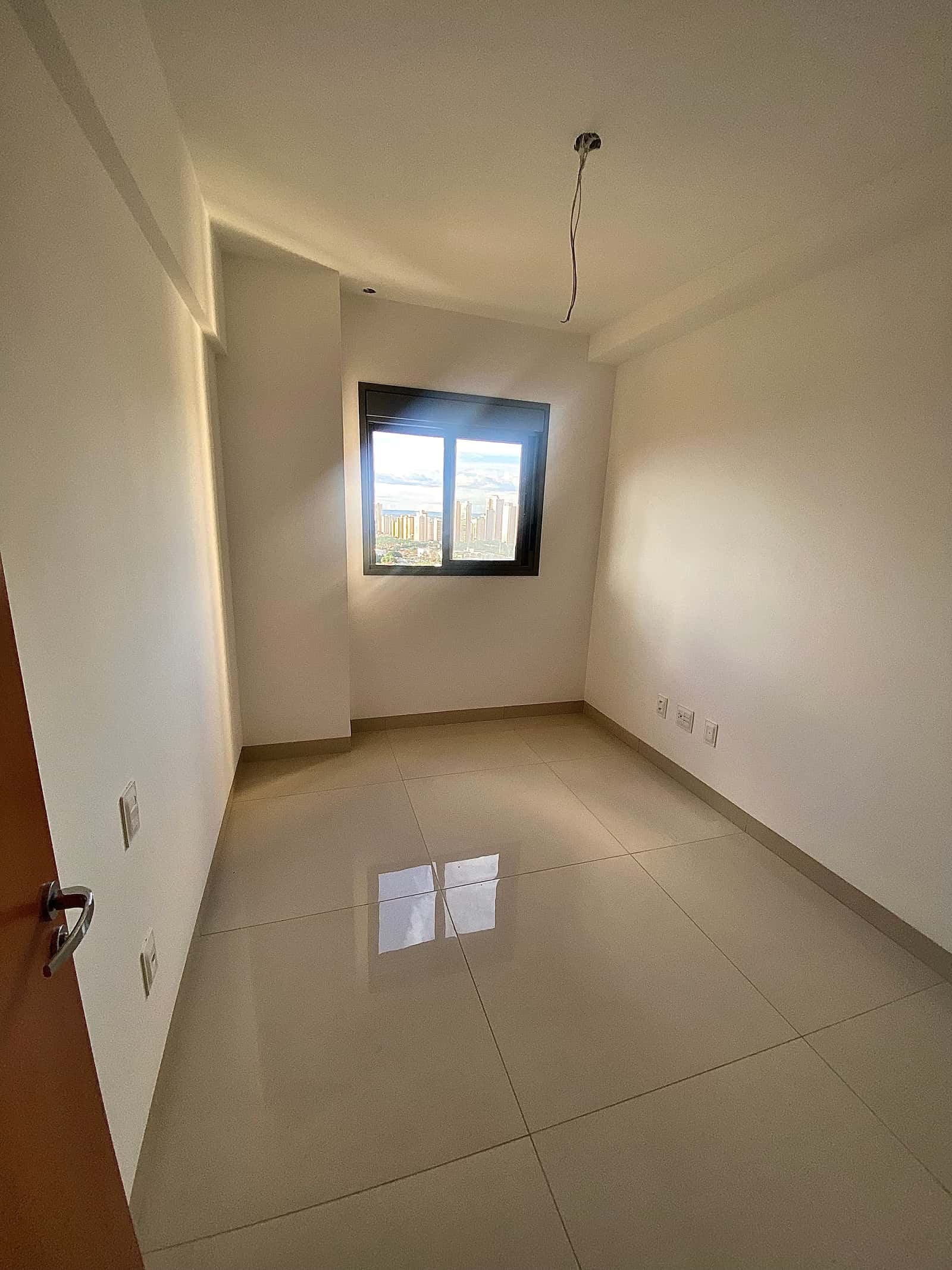 Oportunidade em unidade 3Q, NOVO somente algumas quadras do Vaca Brava