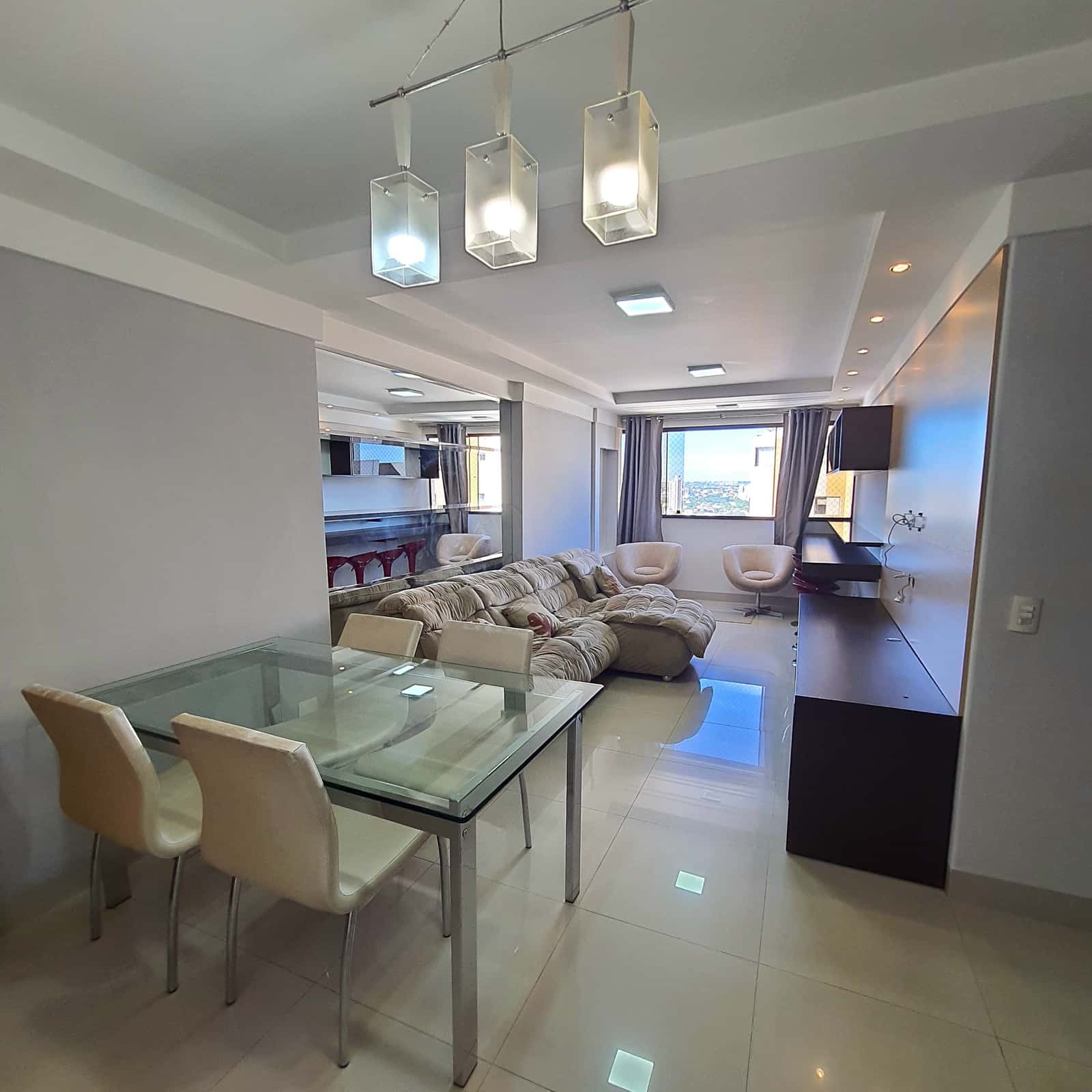 Apartamento mobiliado 110m² - 3 quartos, sendo 1 suíte+suíte americana - Ed. Posseidon -  Setor Bueno