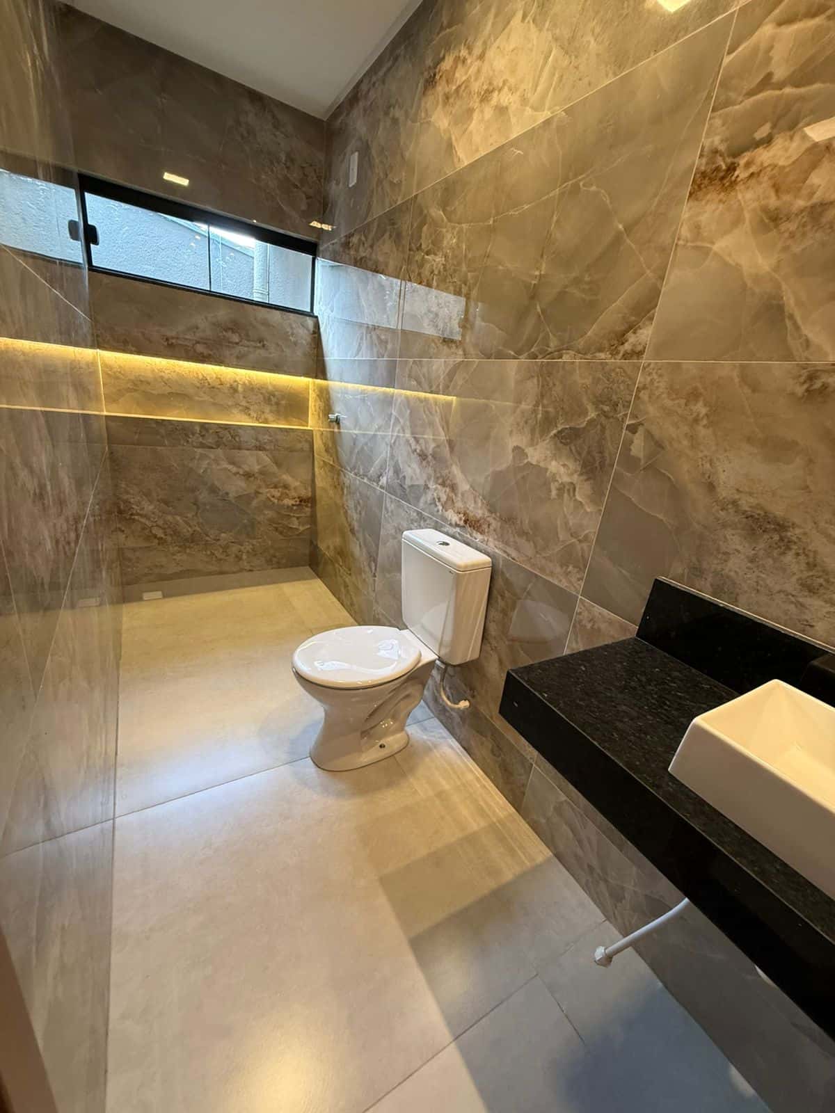 🏡 Casa Moderna à Venda – Parque Trindade I | Aparecida de Goiânia