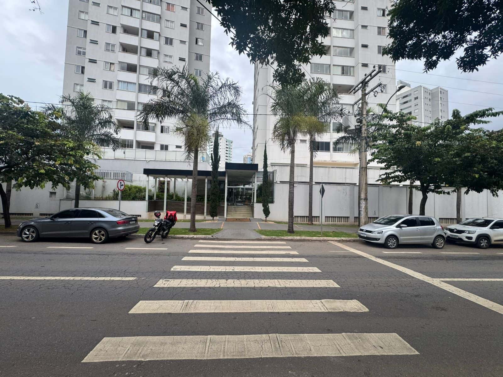 Apartamento todo mobiliado no Pq amazônia  3 quartos sendo 1 suite de 83 metros