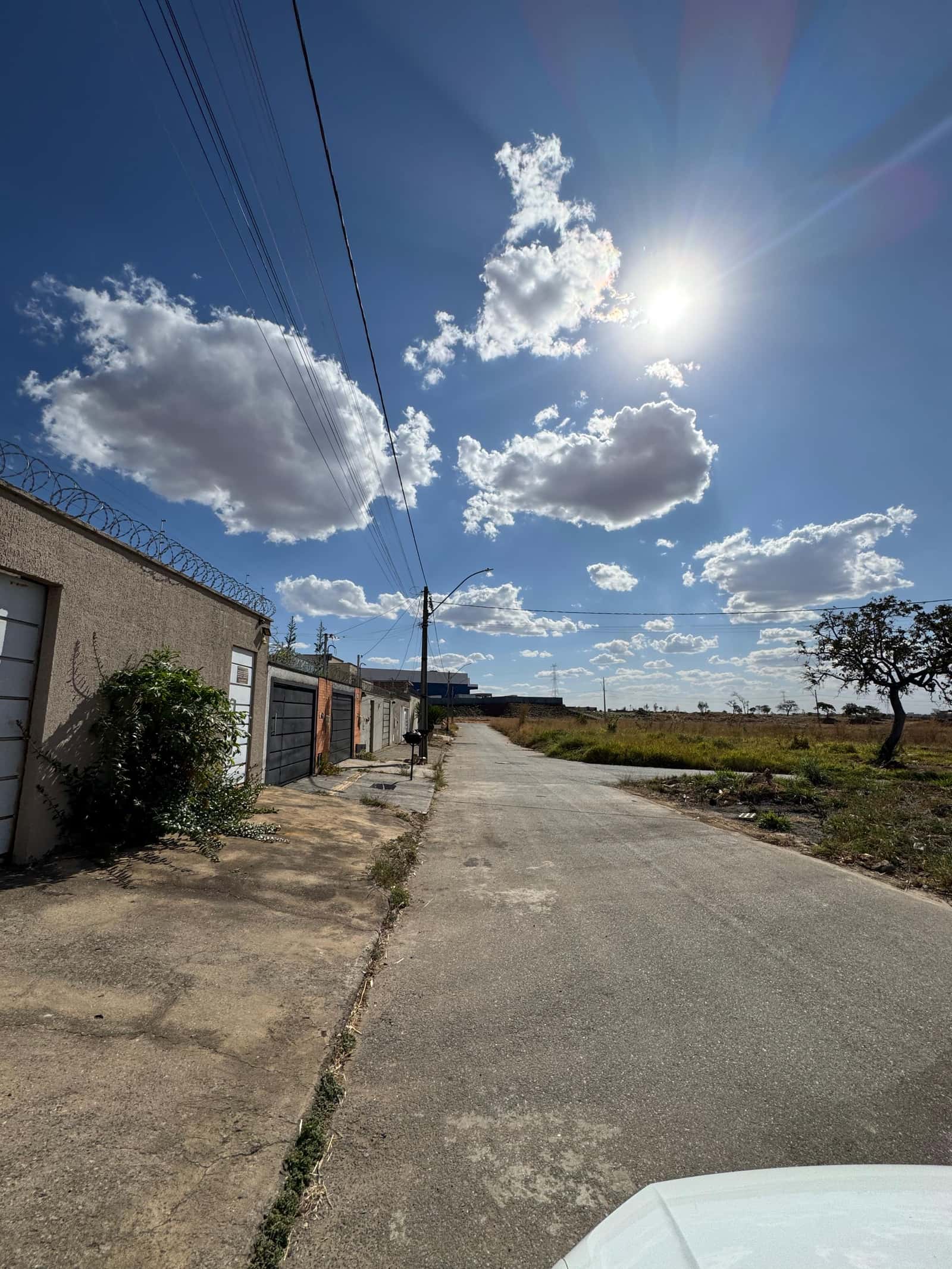 Lote plano, Setor Três Marias, atrás do Atacadão Costa (Anel Viário).