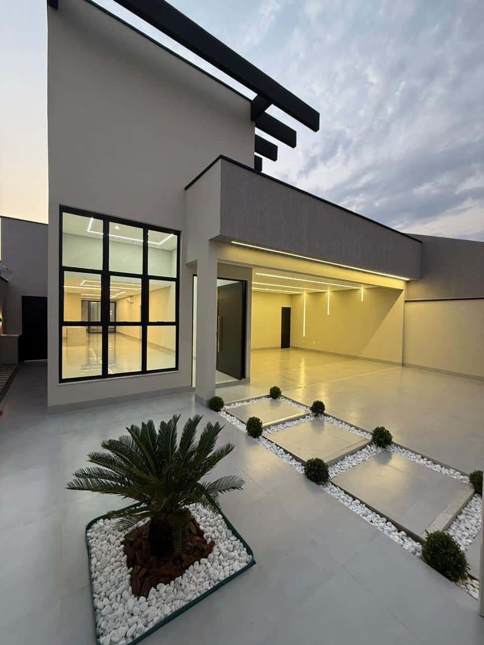 Projeto Alto Padrão com 3 suítes, closet e área gourmet completa.