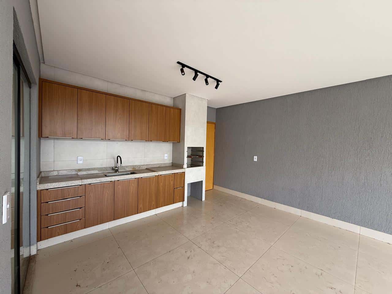 CASA A VENDA RESIDENCIAL LIMOEIRO