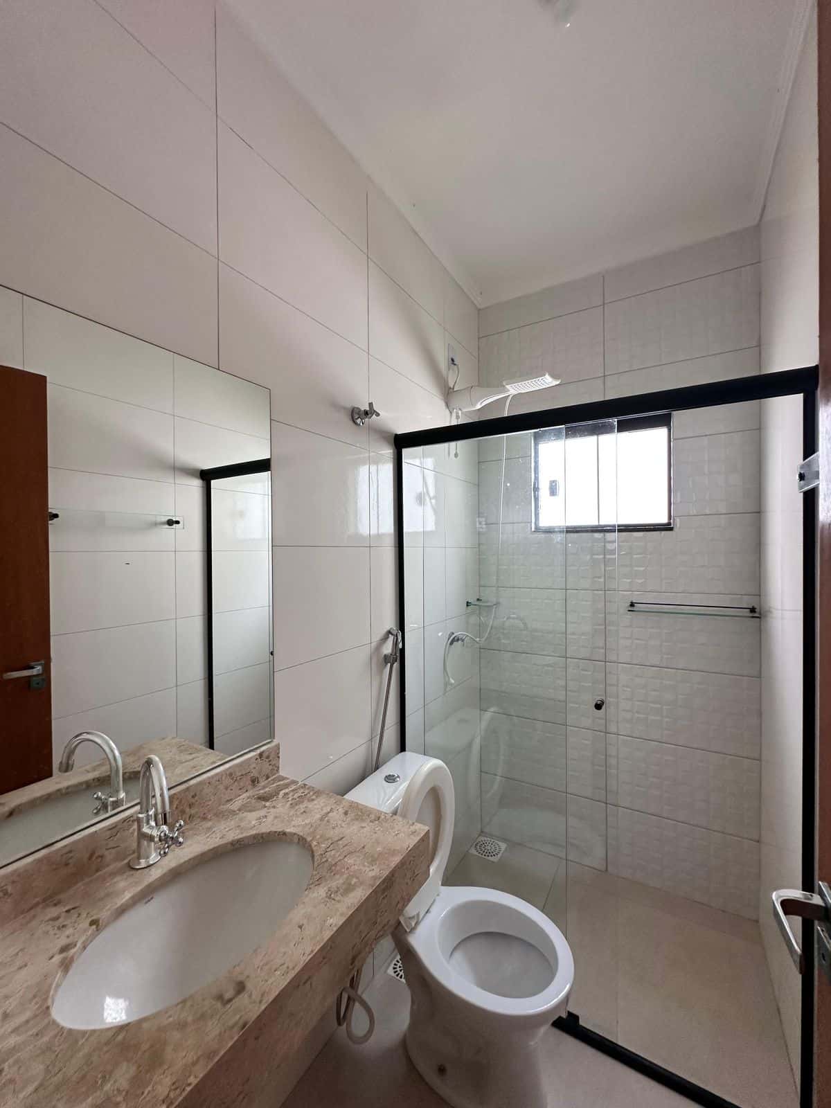 🏡 OPORTUNIDADE – BELÍSSIMA CASA - Condomínio das Esmeraldas