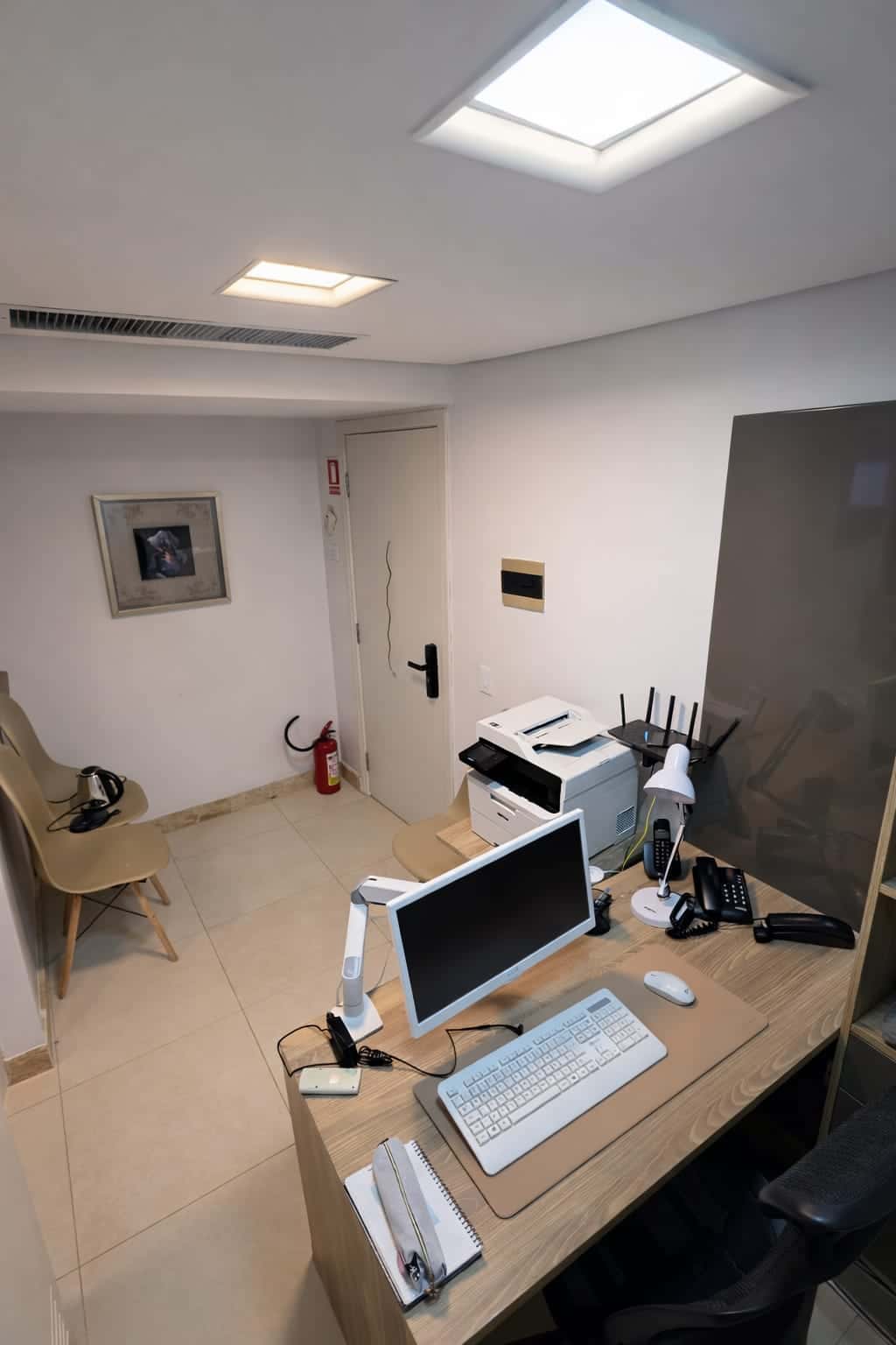 Sala Comercial Premium, no Ed. Office Flamboyant, com 3 Ambientes e Estrutura Tecnológica - Jd. Goiás