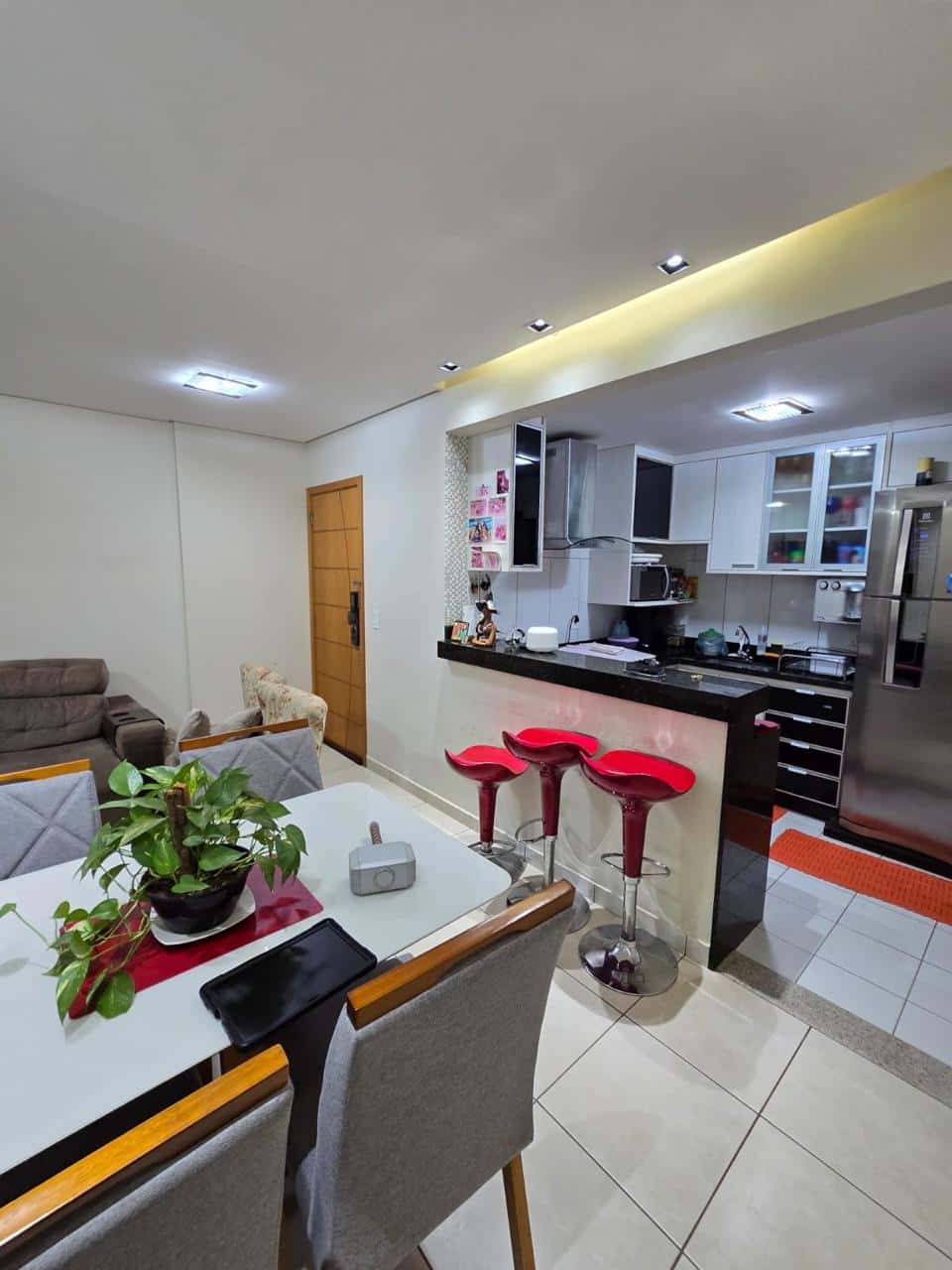APARTAMENTO NO JARDIM GOIAS