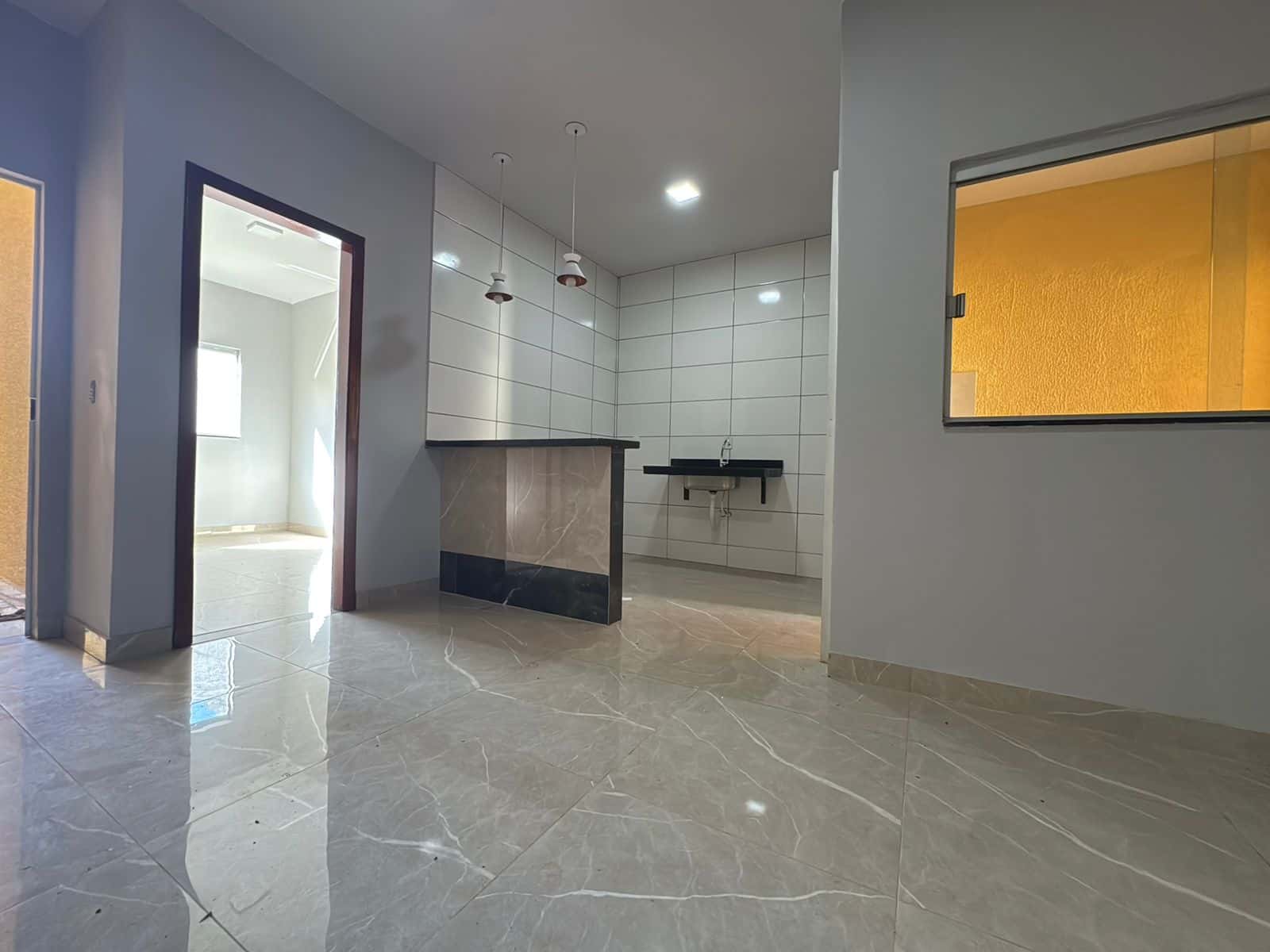 Casa de 2 quartos com suite - Tremendão