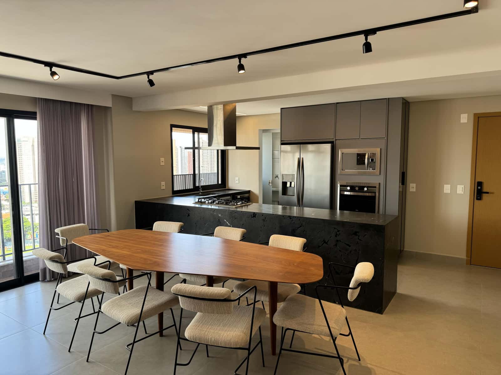 TALK MARISTA – Apartamento Alto Padrão Mobiliado | 3 Suítes | 137m² | Andar Alto