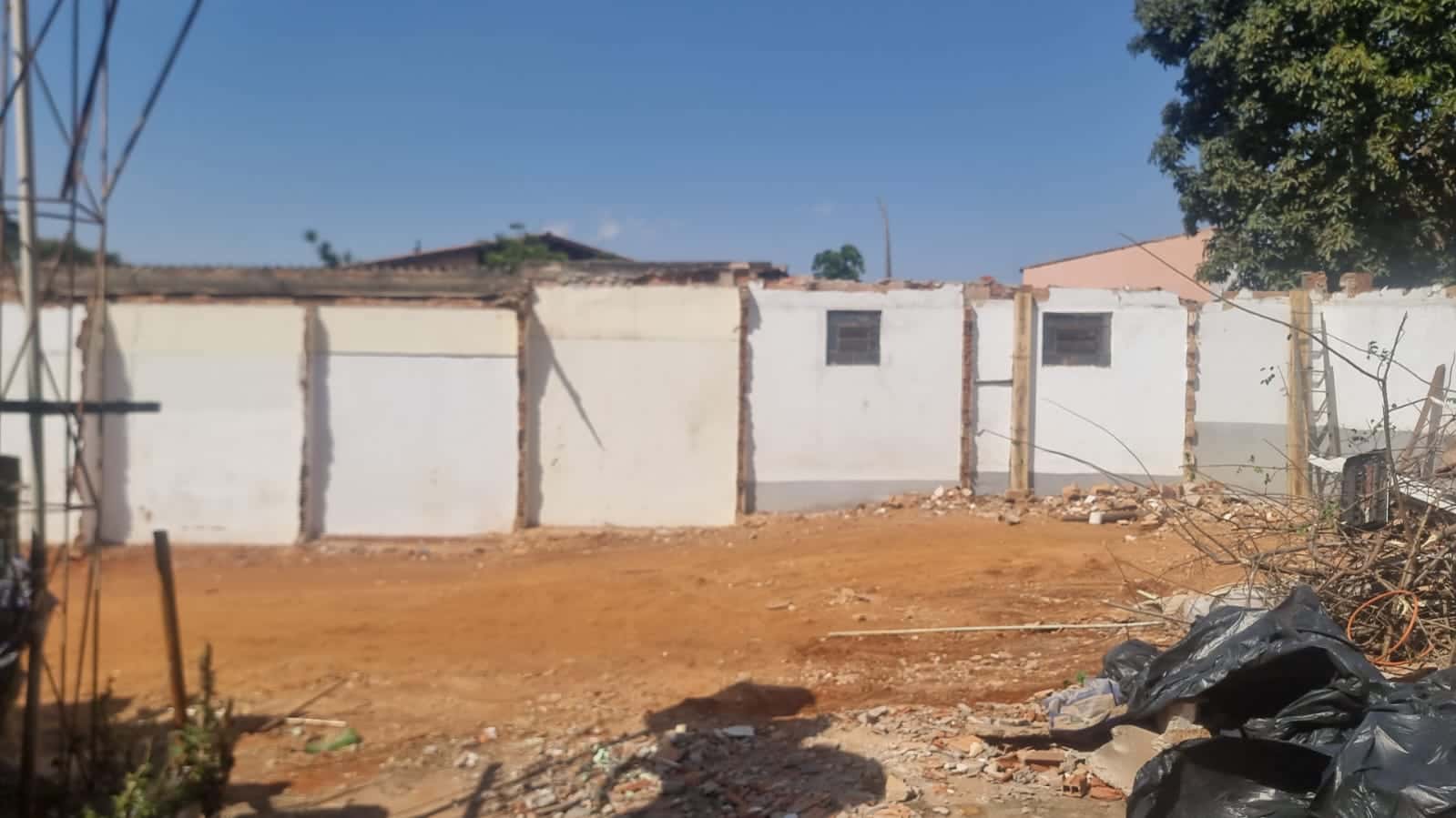 Lote Oportunidade no Setor Pedro Ludovico | Topografia Escorrida para a Rua