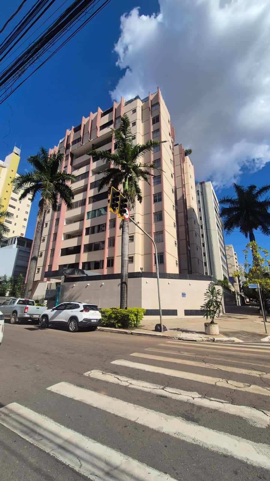 Apartamento 3 quartos + closet no Setor Oeste