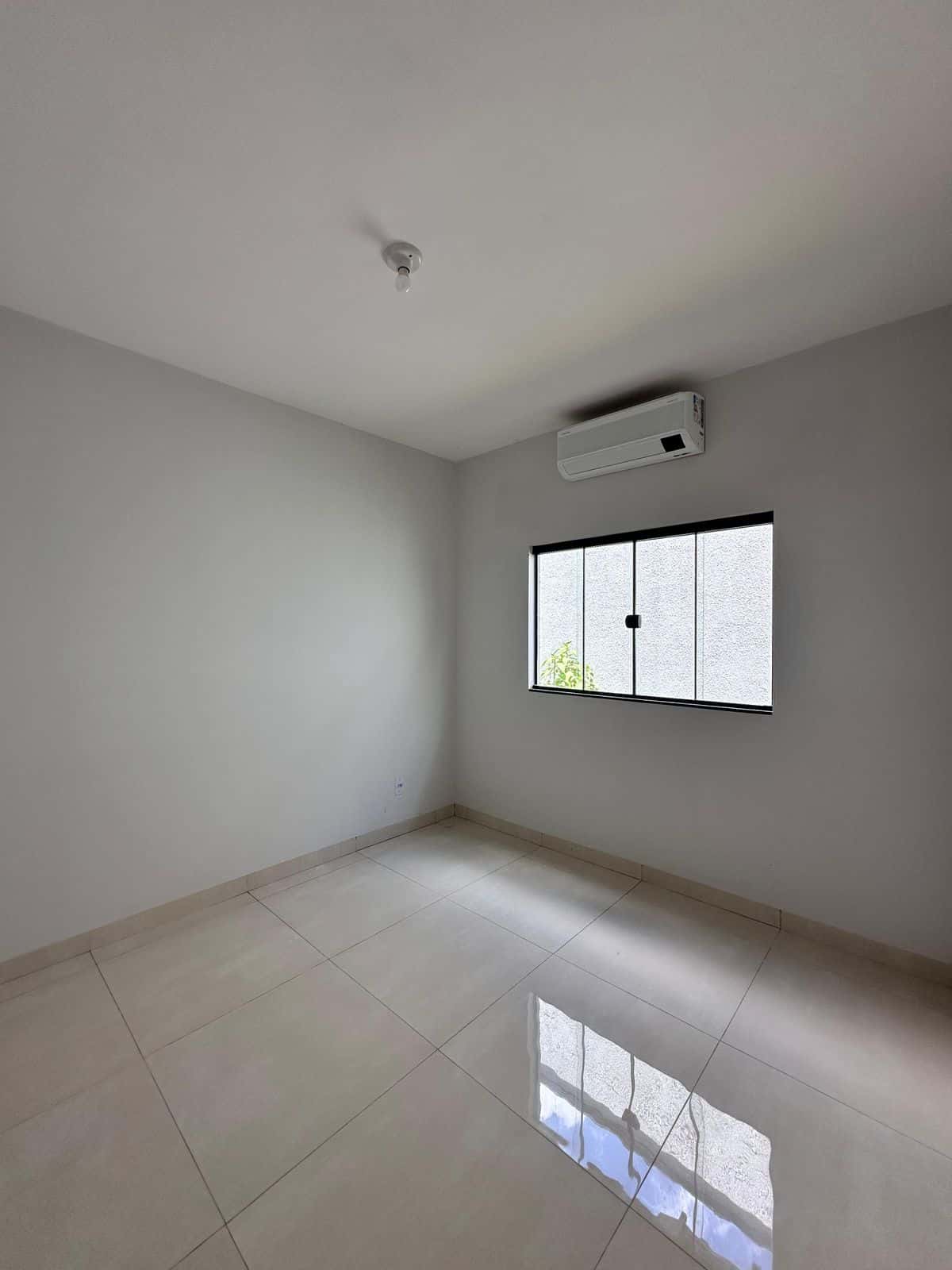 🏡 OPORTUNIDADE – BELÍSSIMA CASA - Condomínio das Esmeraldas