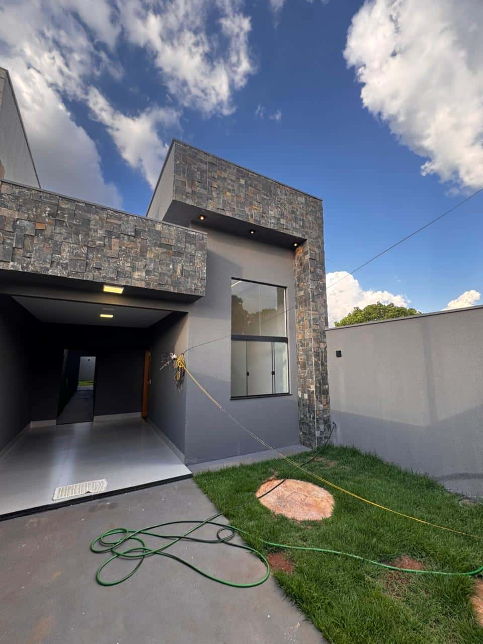 Casa Térrea 2 Quartos c/ Suíte – Garavelo Sul 2 – Hidrolândia – Área Gourmet