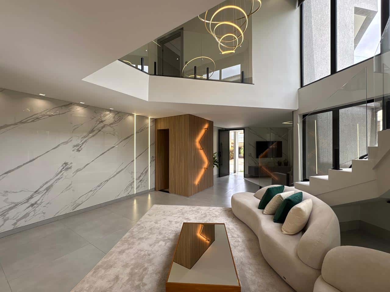 🏡 Sobrado Alto Padrão – Jardins Madri | Mobiliado