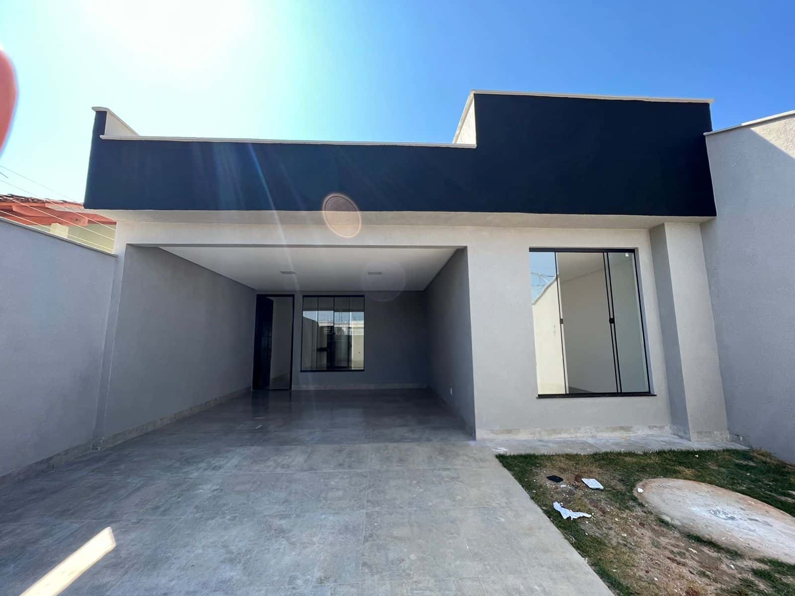 Casa Moderna com 3 Suítes e Varanda Gourmet Jardim Helvécia 151m², Acabamento de Qualidade Apararecida de Goiânia