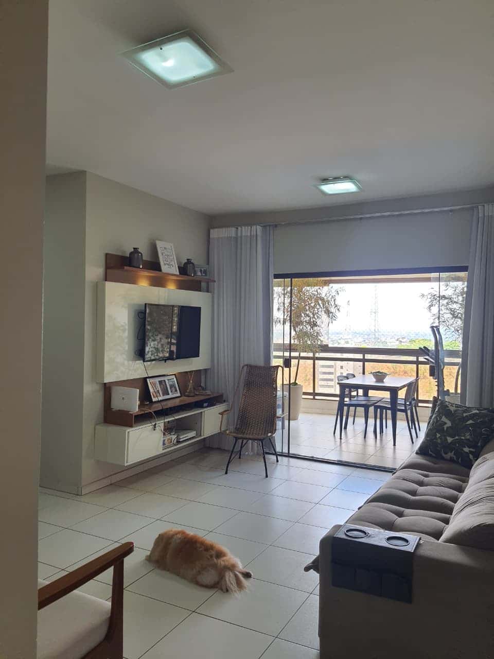 Apartamento 3 quartos (3 suítes) Setor Bueno - Andar alto - Vagas paralelas