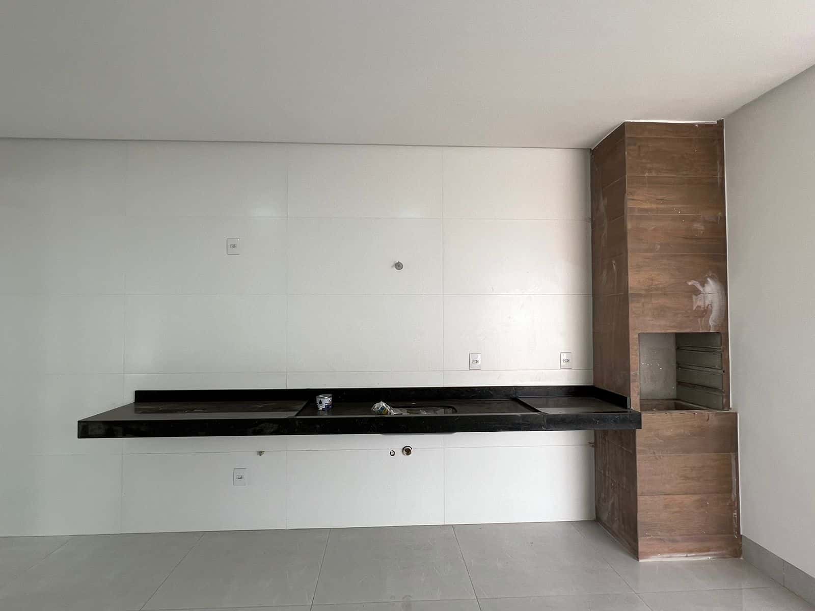 Casa Moderna com 3 Suítes e Varanda Gourmet Jardim Helvécia 151m², Acabamento de Qualidade Apararecida de Goiânia