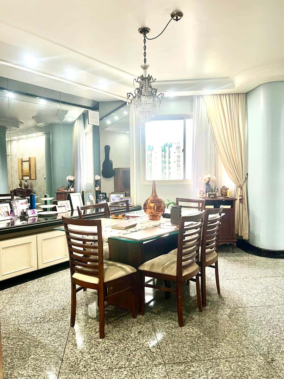 📍 Apartamento de alto padrão – Setor Oeste