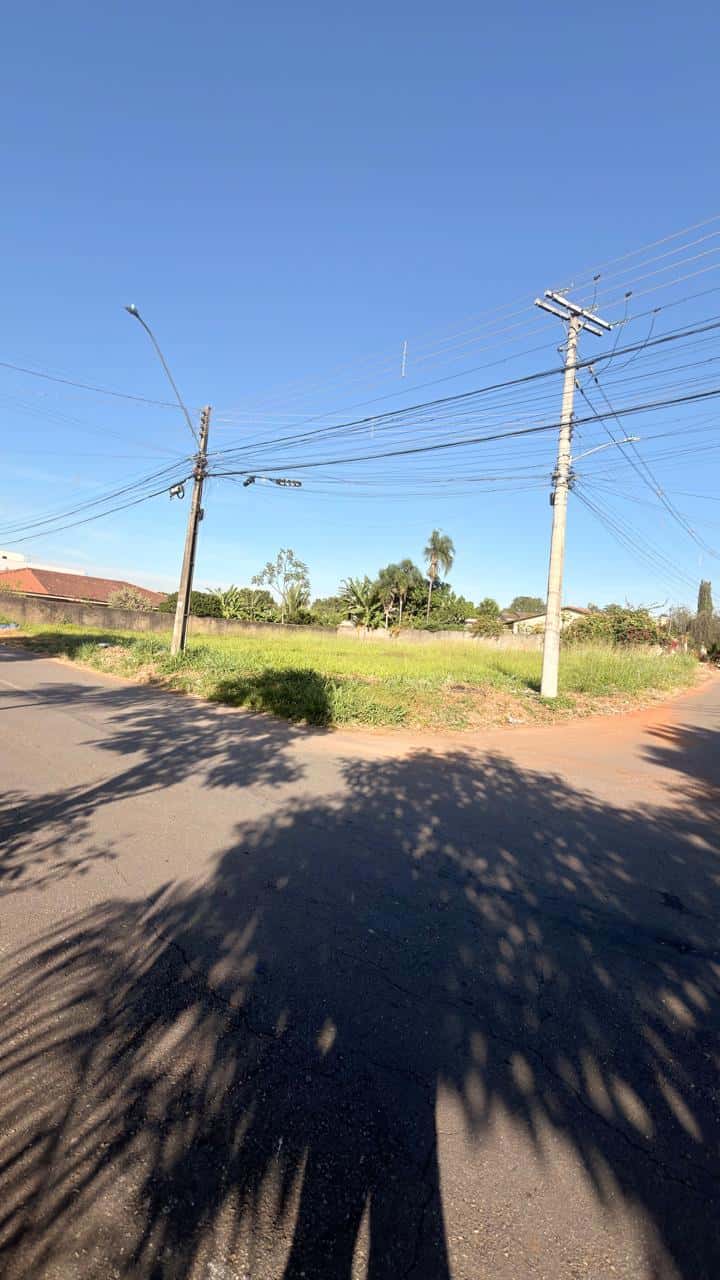 Lote na avenida Guajupia ao lado da avenida Rio verde