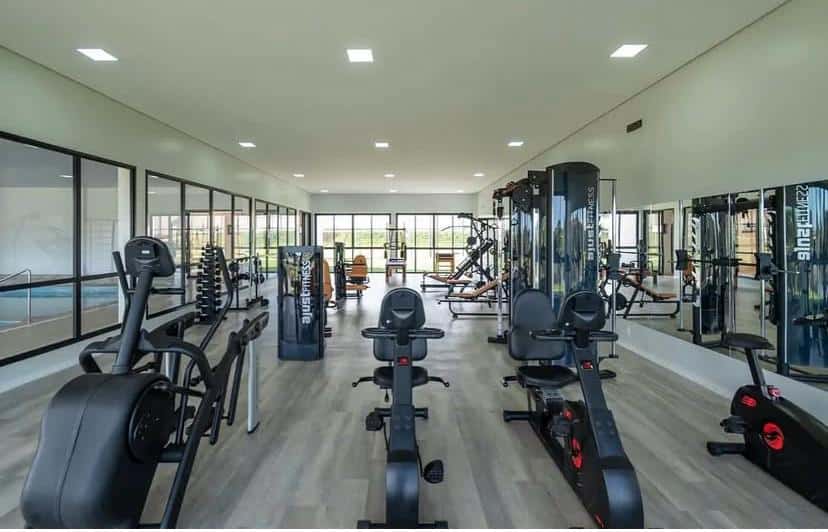 PARQVILLE QUARESMEIRA