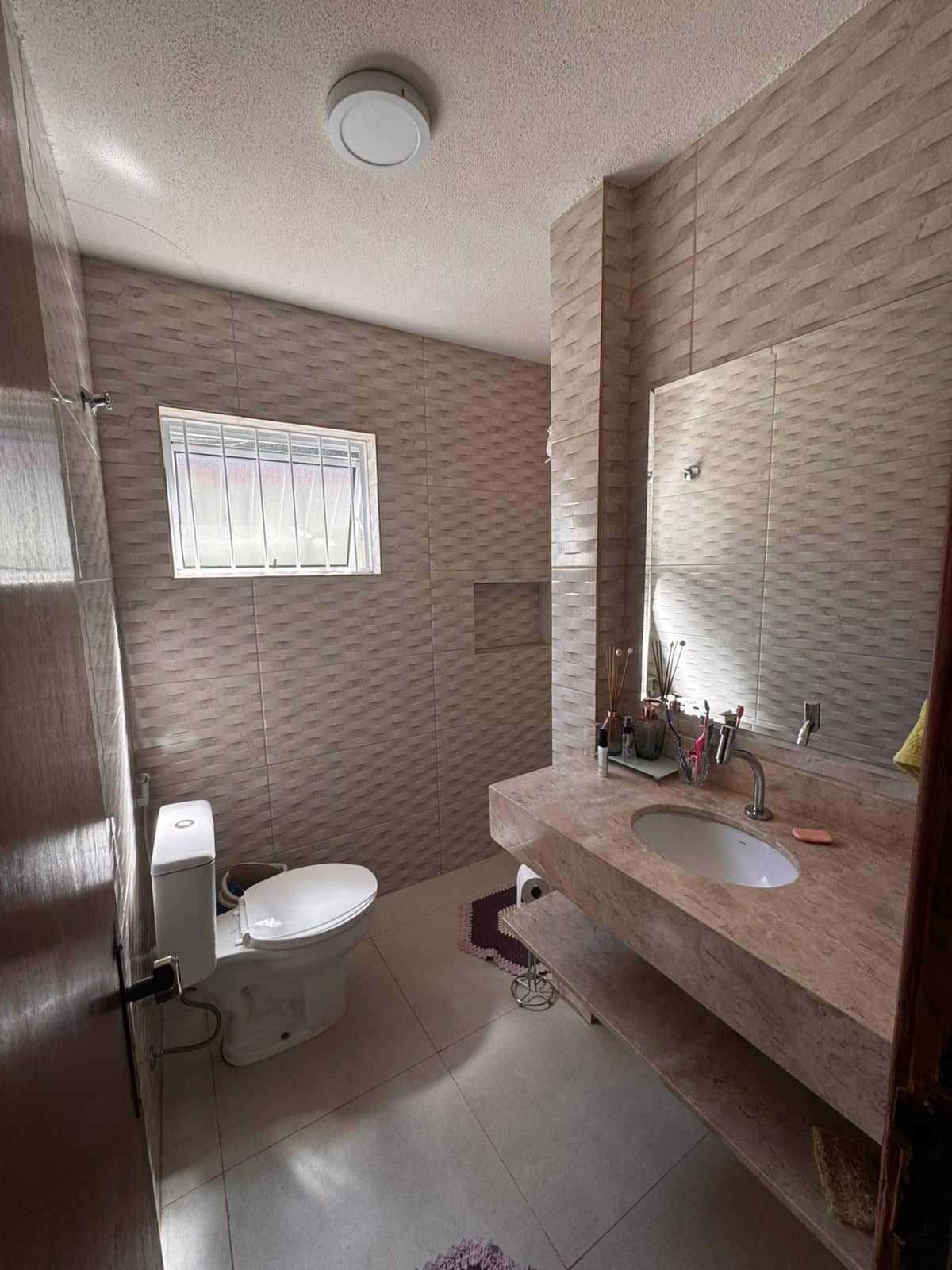 Casa no Jardim Ana Lucia