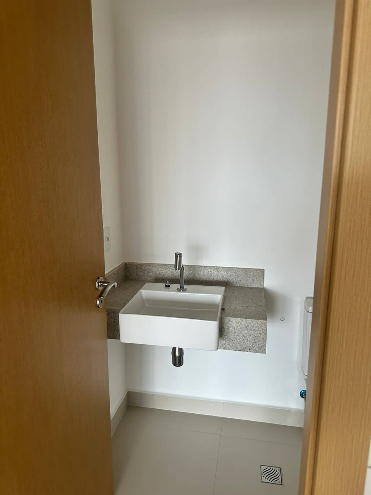 Sala para alugar, 37 m² | SEM ACABAMENTO | - WTC - Setor Marista - Goiânia/GO