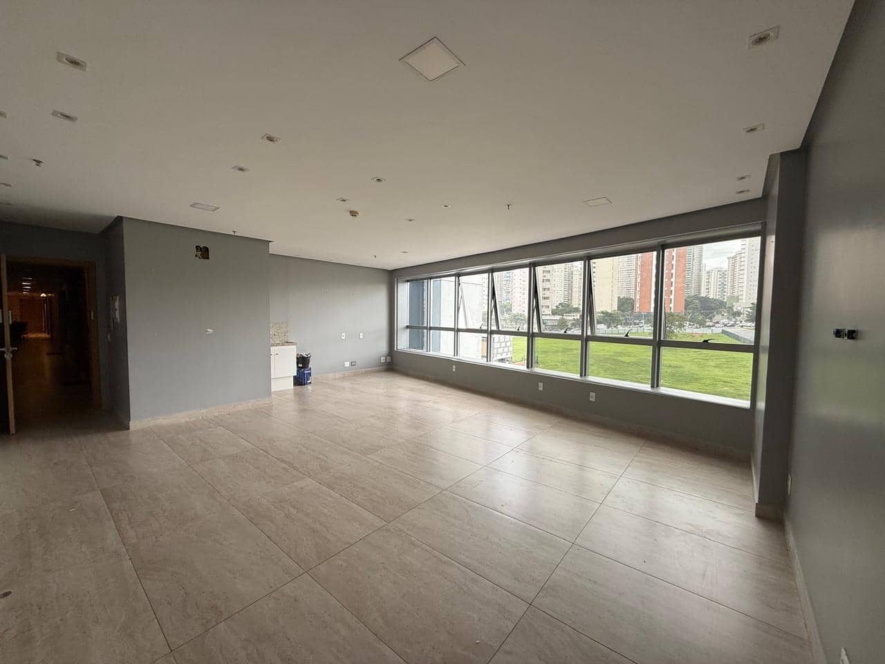 SALA COMERCIAL EDIFICIO JK NEW CONCEPT