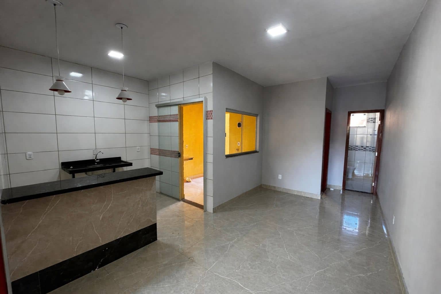 Casa de 2 quartos com suite - Tremendão