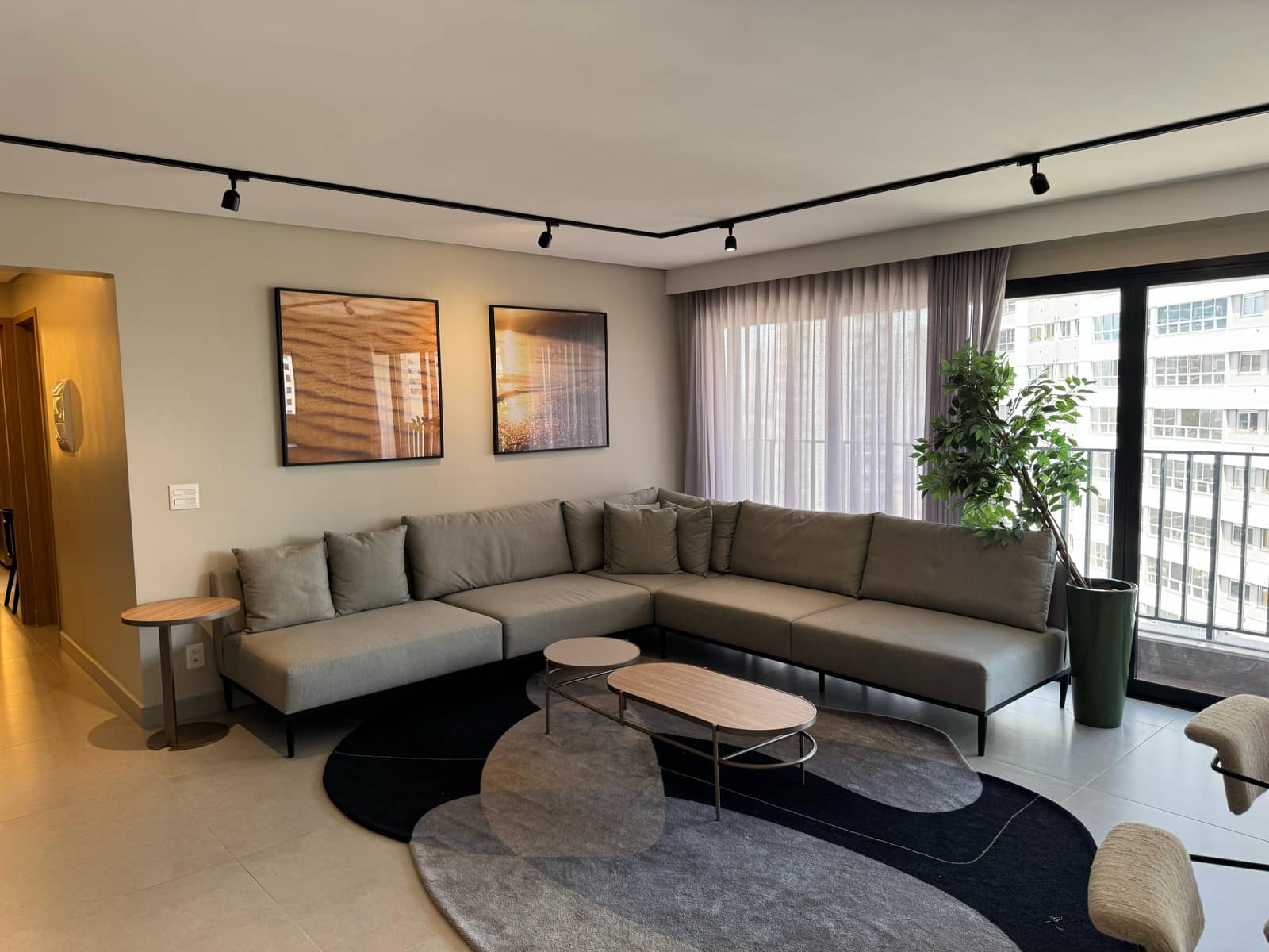 TALK MARISTA – Apartamento Alto Padrão Mobiliado | 3 Suítes | 137m² | Andar Alto