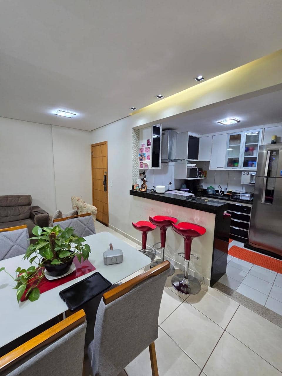 APARTAMENTO NO JARDIM GOIAS