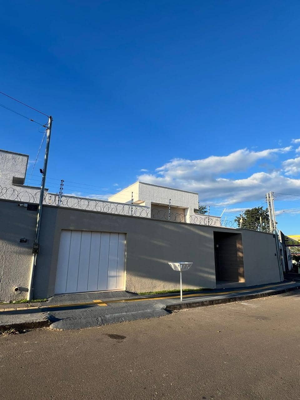 Casa Buriti Sereno - Aparecida R$370.000 Casa linda toda reformada e pronta para morar no Buriti Sereno