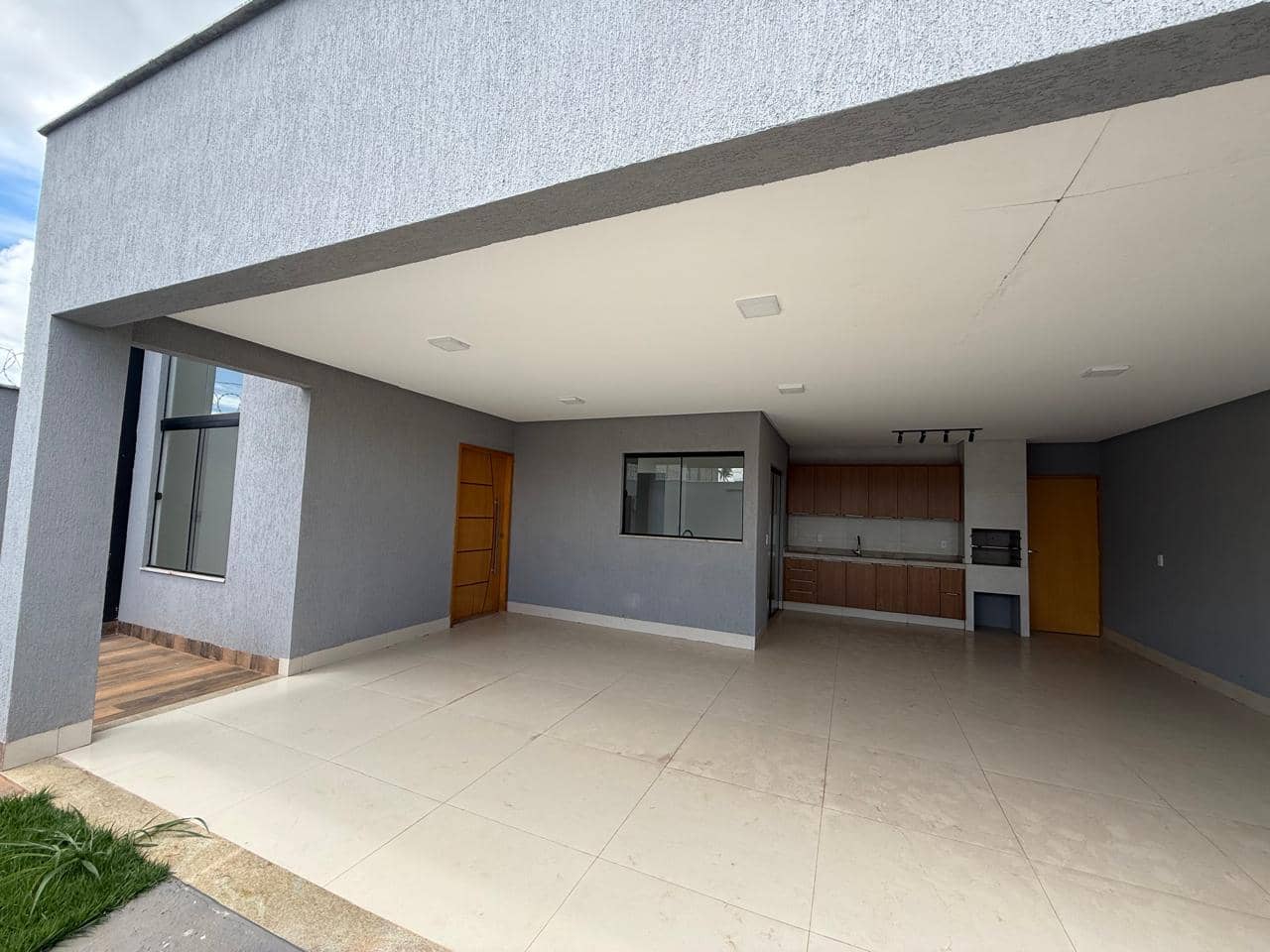 CASA A VENDA RESIDENCIAL LIMOEIRO