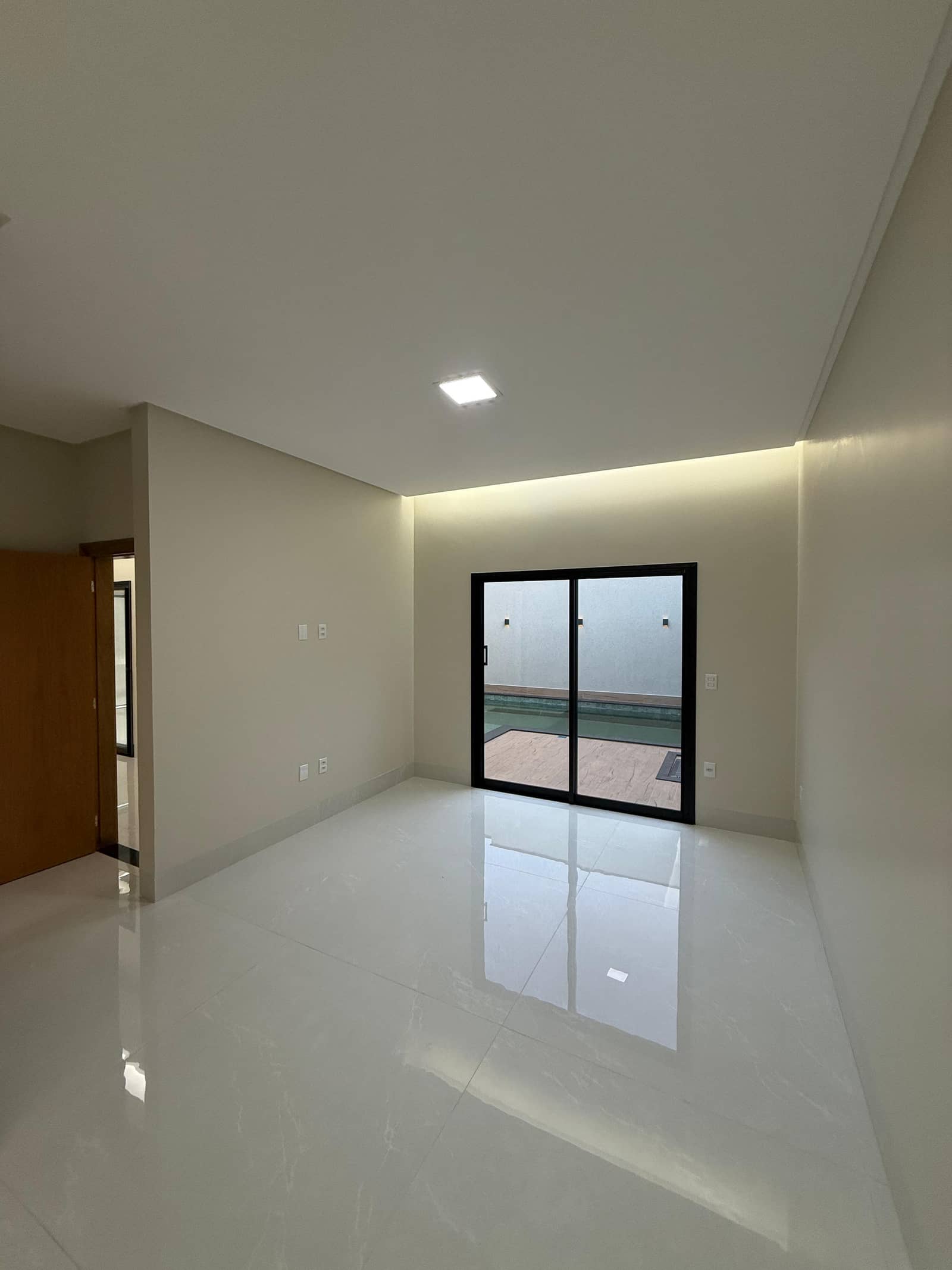 🏡 Casa Alto Padrão – Residencial Itália | Goiânia-GO