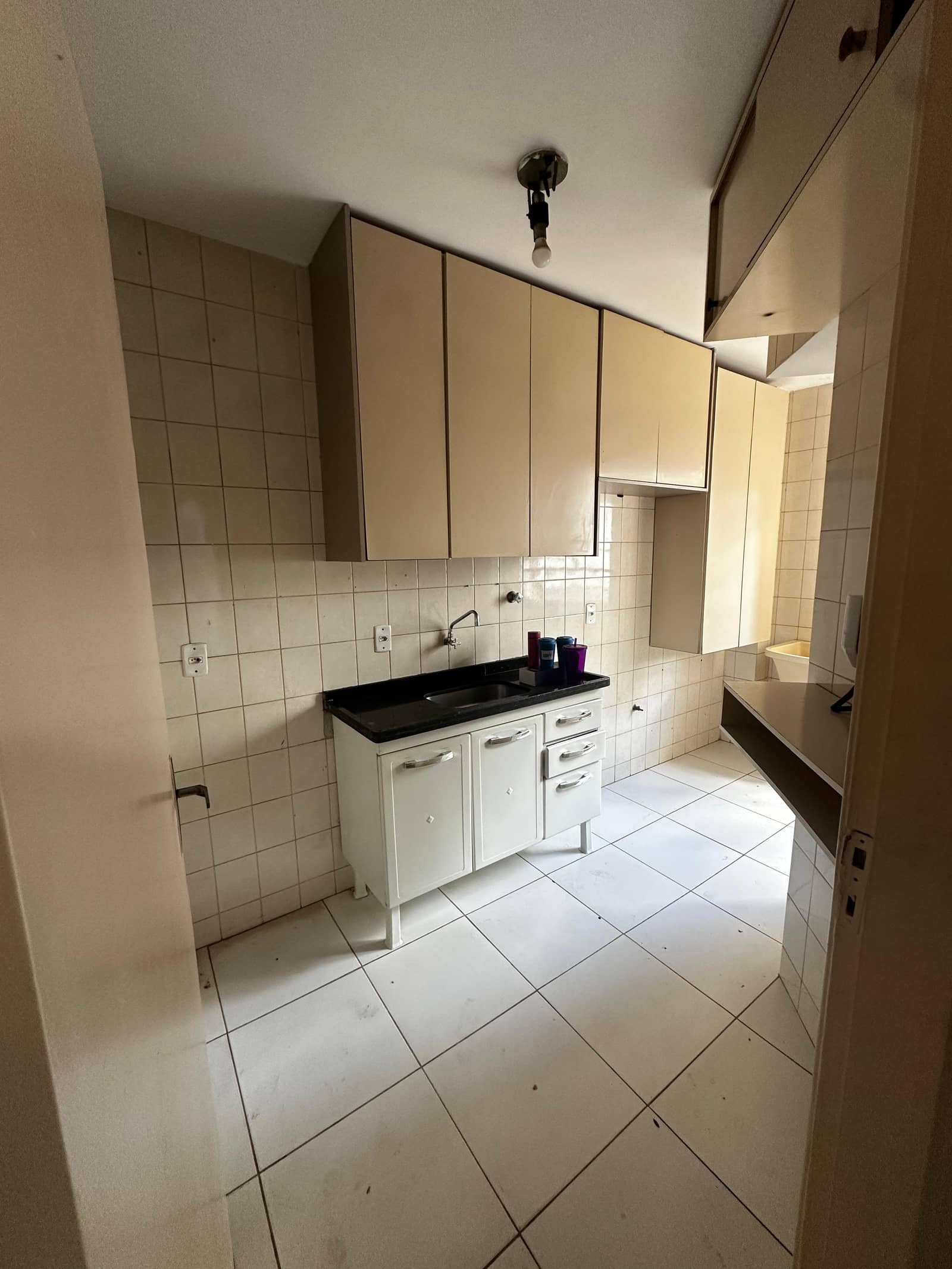 Apartamento no setor Bueno na rua T-37 Aceita locação por temporada - Airbnb Condomínio Zolder