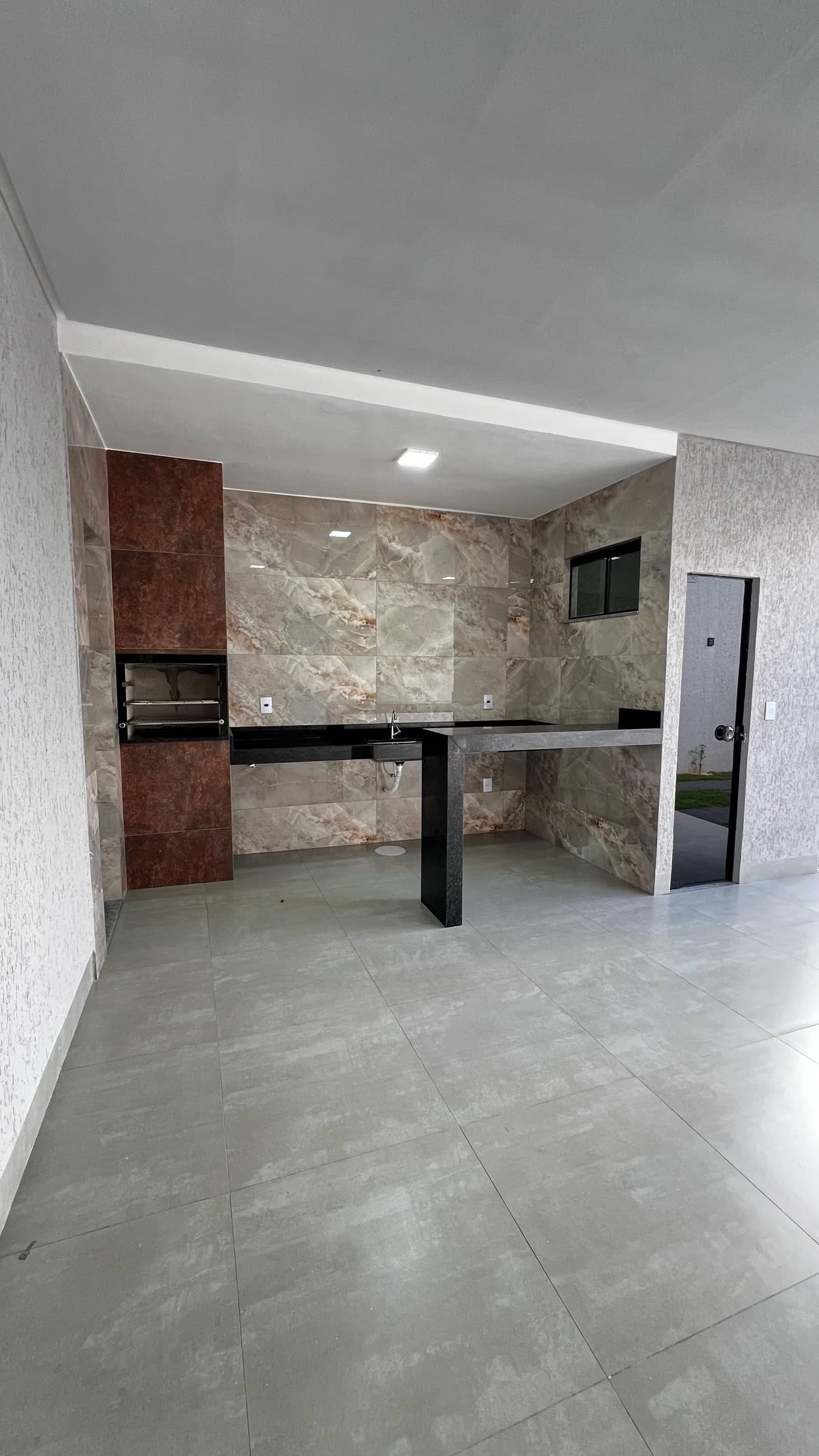 🏡 Casa 3 Suítes – Jardim Nova Era | Próx. Buriti Shopping