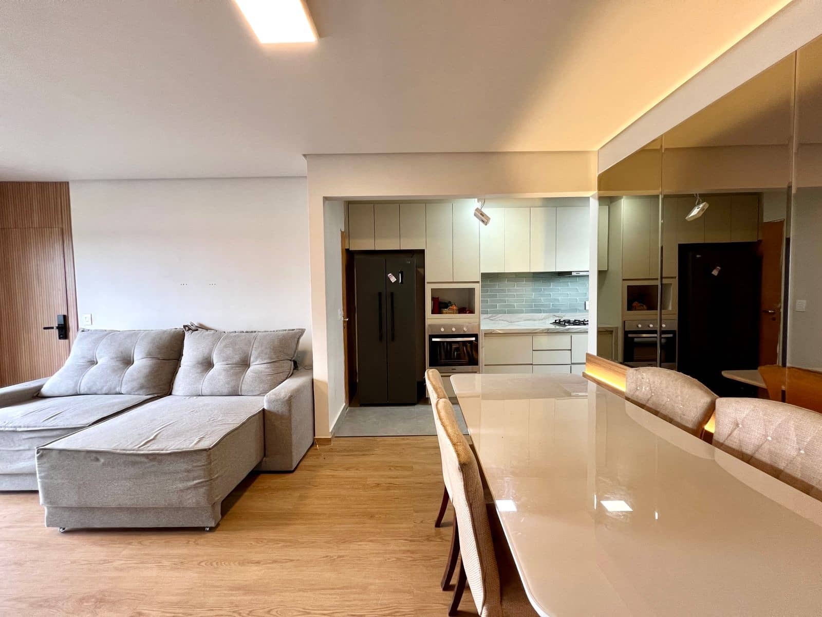 Apartamento de 3 quartos sendo 2 suítes  98 M² no setor Alto da Gloria