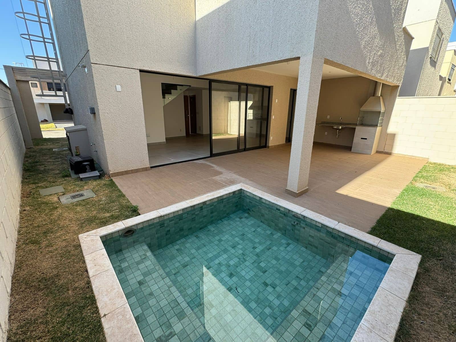 Casa Sobrado no Jardins Marselha 9/37