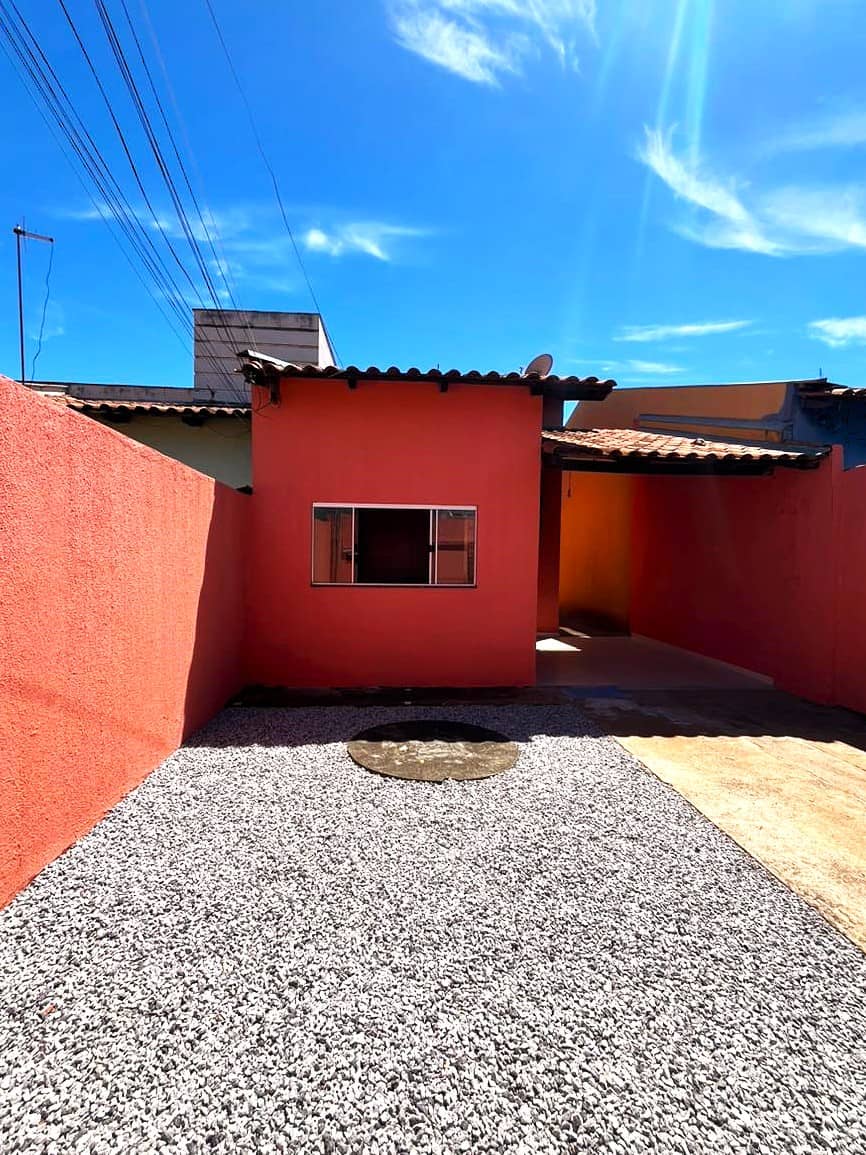 Casa 02 Quartos sendo 01 suíte - Buriti Sereno