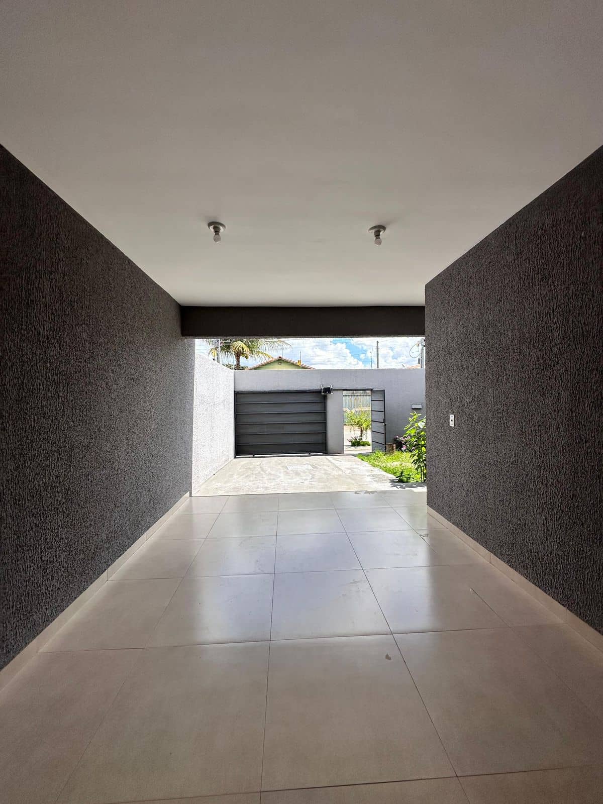 🏡 OPORTUNIDADE – BELÍSSIMA CASA - Condomínio das Esmeraldas