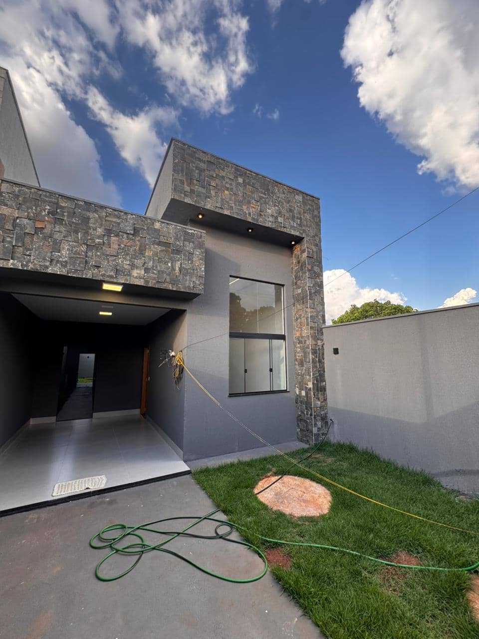 Casa Térrea 2 Quartos c/ Suíte – Garavelo Sul 2 – Hidrolândia – Área Gourmet