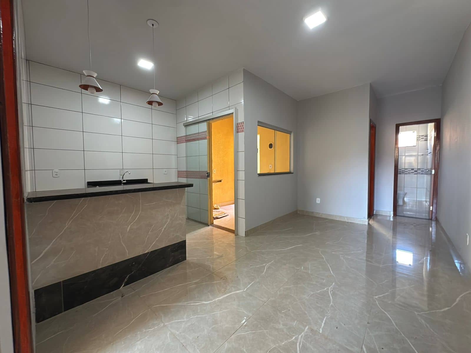 Casa de 2 quartos com suite - Tremendão