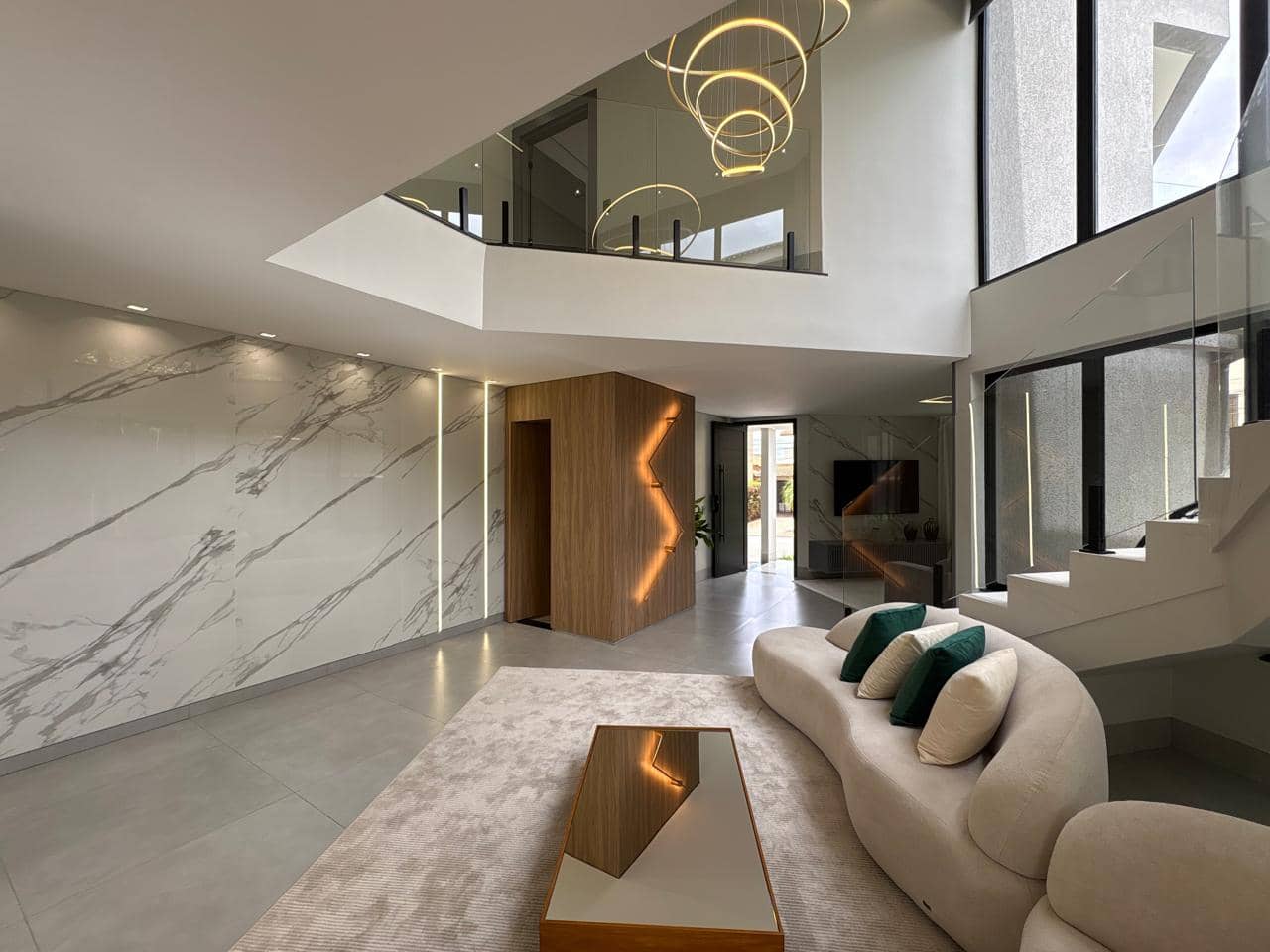 🏡 Sobrado Alto Padrão – Jardins Madri | Mobiliado