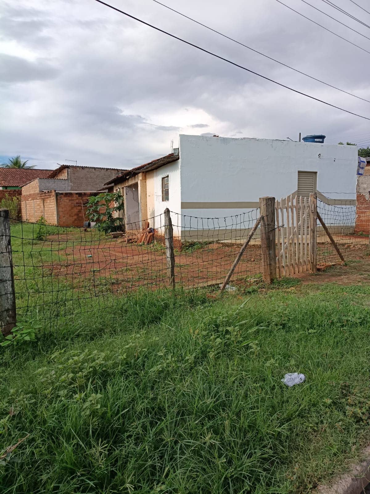 Lote comercial no Senador Canedo.