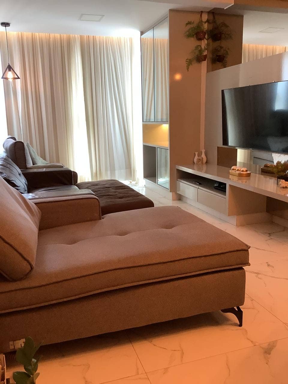 Apartamento 3 quartos - Ao lado da Praça das Artes - Jardim Goiás - Andar alto.