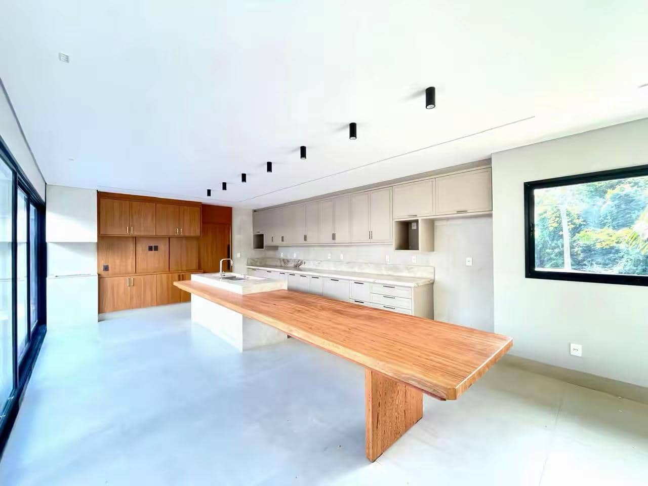 JARDINS MADRI | SOBRADO EXCLUSIVO À VENDA