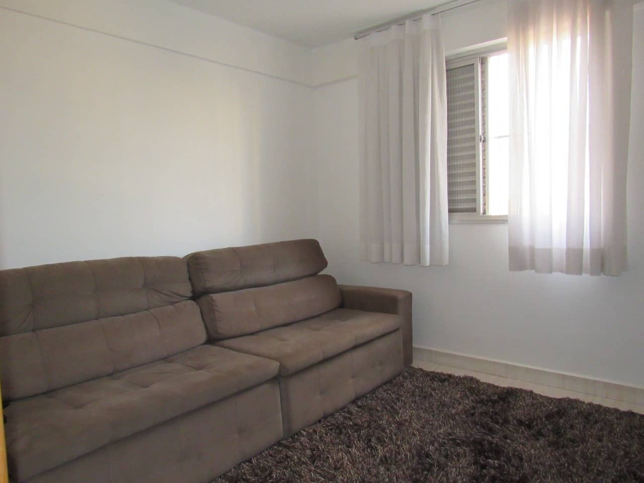 VENDO Apartamento no SETOR OESTE   Com vista para o Parque  lago das Rosas. 3 DORMITÓRIOS sendo 1 SUITE