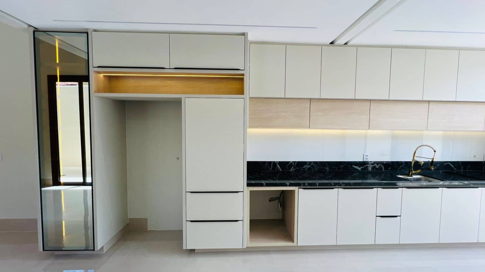 CASA - LOCALIZAÇÃO PRIVILEGIADA