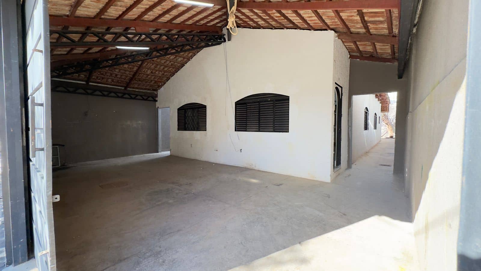 Casa Comercial | 200m² | Setor Nova Suíça